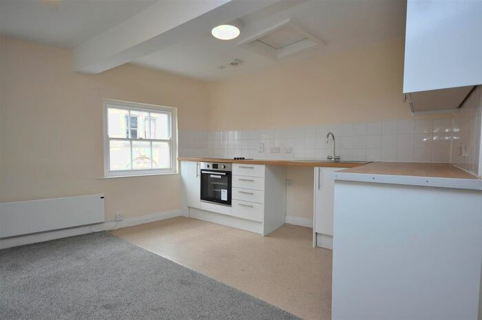 1 Bedroom Flat For Sale In Micklegate, York City Centre, YO1