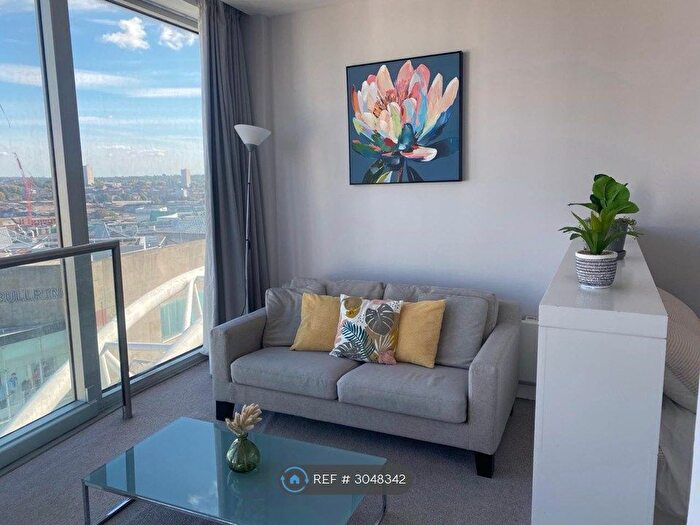 Studio To Rent In The Rotunda, Birmingham, B2