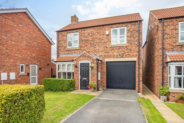 3 Bedroom Detached House For Sale In Station Rise, Riccall, York, YO19