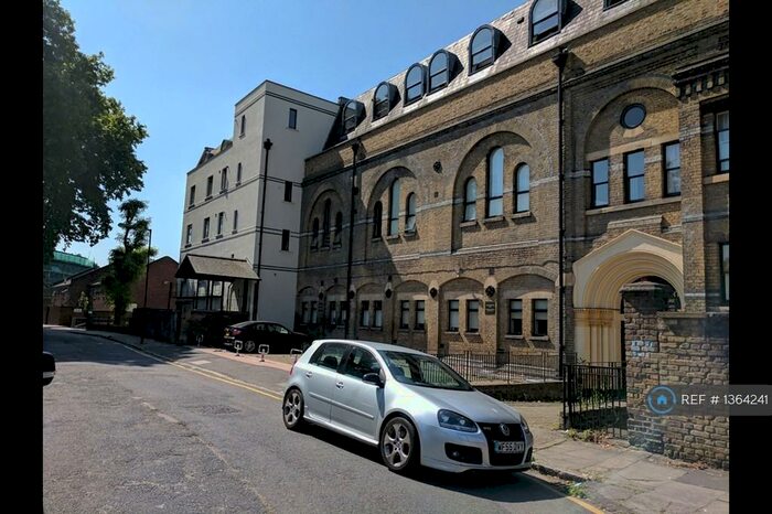 5 Bedroom Flat To Rent In Rectory Square, London, E1