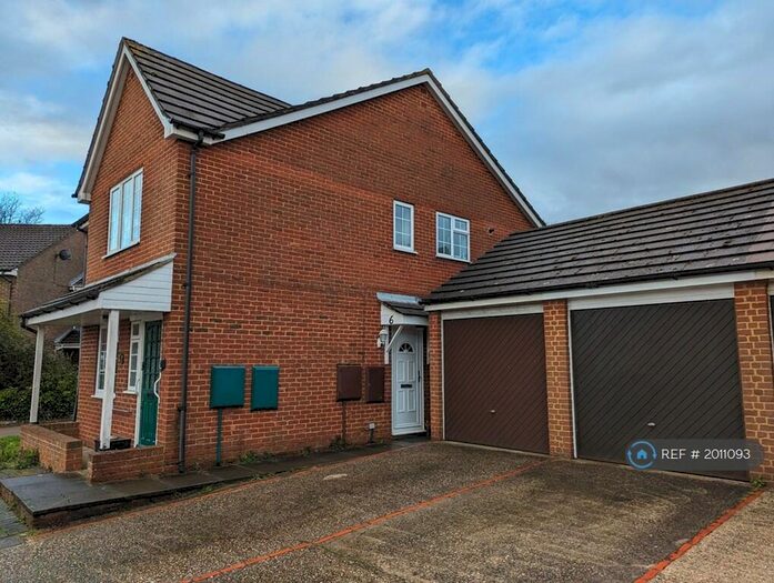 2 Bedroom Maisonette To Rent In Durand Road, Earley, Reading, RG6