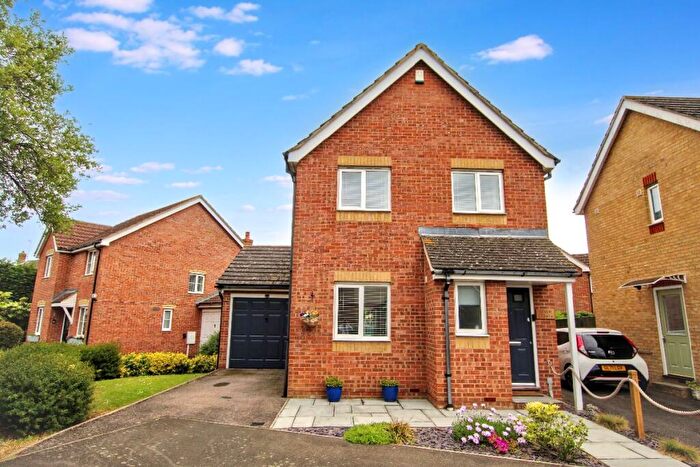 3 Bedroom Detached House For Sale In Columbine Close, Whitstable, CT5