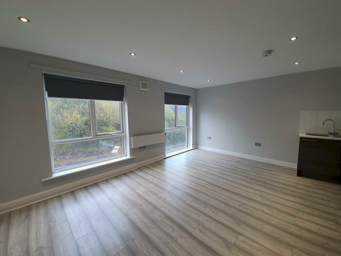 2 Bedroom Flat To Rent In Bamford Point, Hillsborough, S6