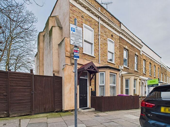 3 Bedroom End Terrace House To Rent In Westferry Road, London, E14