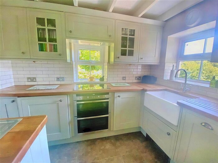 2 Bedroom Cottage For Sale In Lowertown, Helston, TR13