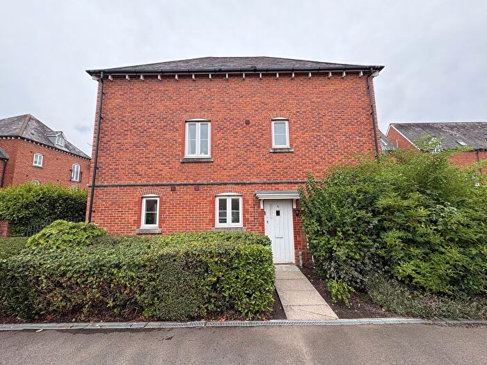 2 Bedroom Flat To Rent In Jamaica Grove, Newport, NP10