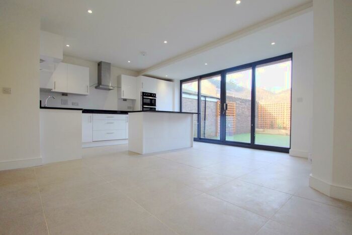 3 Bedroom House To Rent In Woodstock Road, Oxford, OX2