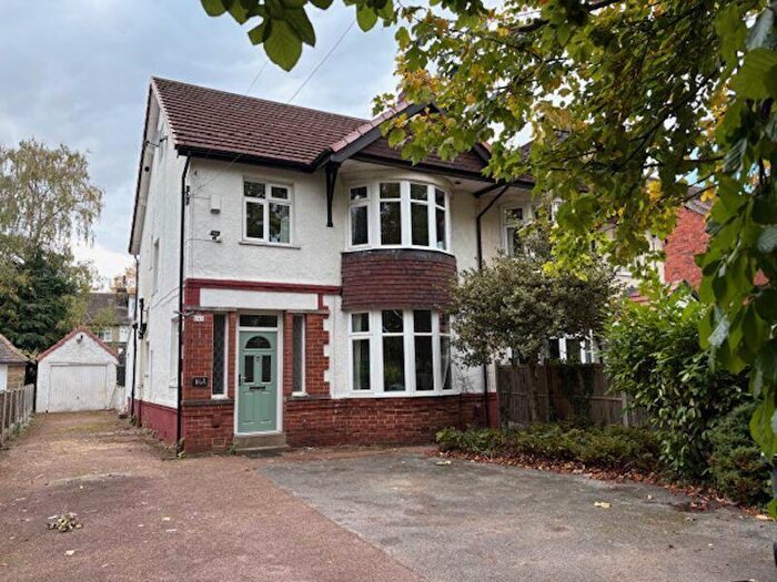 4 Bedroom Semi-Detached House To Rent In Otley Road, Leeds, LS6