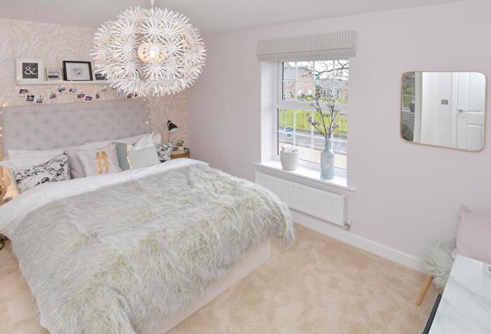 5 Bedroom Detached House For Sale In Bastion Street, Newbury, West Berkshire, RG14