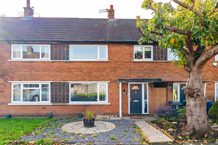 3 Bedroom Terraced House For Sale In Welsby Road, Leyland, PR25