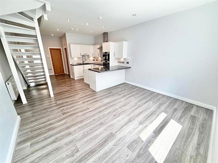 2 Bedroom Duplex For Sale In Grove Street, Wilmslow, SK9