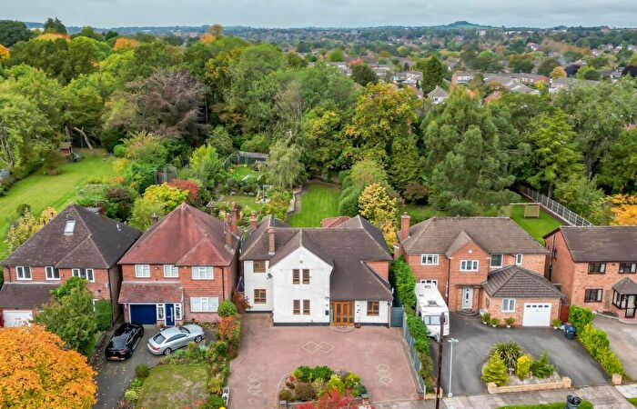 4 Bedroom Detached House For Sale In Grassmoor Road, Birmingham, B38