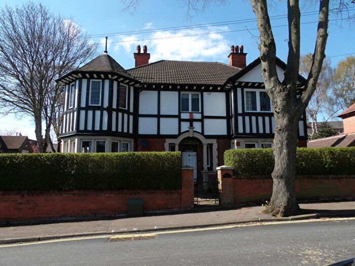4 Bedroom Semi-Detached House To Rent In Watson Avenue, Mansfield, NG18