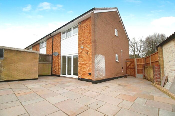 3 Bedroom End Of Terrace House To Rent In Linkways, Stevenage, Hertfordshire, SG1