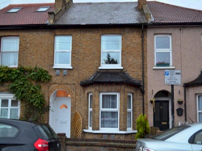 3 Bedroom Terraced House To Rent In Hibernia Road, Hounslow, TW3