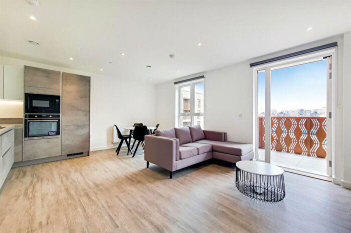 2 Bedroom Apartment To Rent In Fresh Wharf Road, Barking, Essex, IG11
