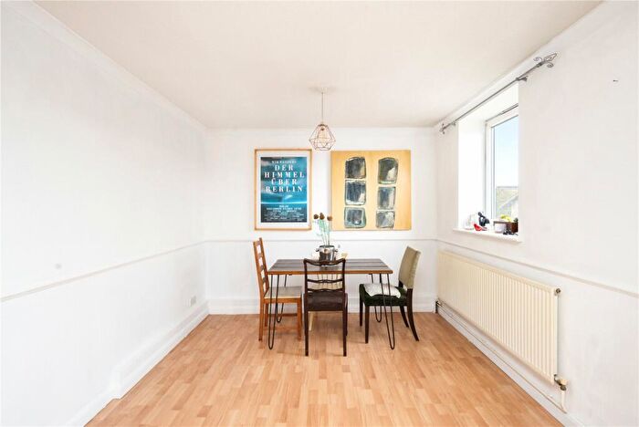 2 Bedroom Flat For Sale In Chater House, Roman Road, London, E2