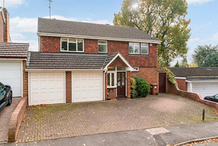 4 Bedroom Detached House For Sale In Roman Way, Welwyn, AL6