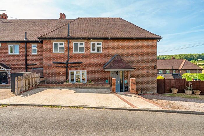 4 Bedroom Semi-Detached House For Sale In Hickmans Close, Godstone, RH9