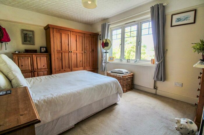 2 Bedroom Semi-Detached House For Sale In Water Road, Reading, RG30