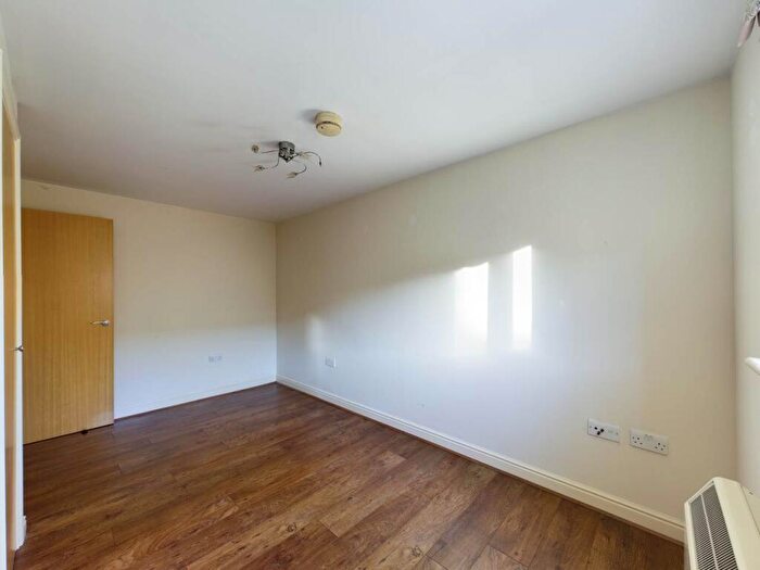 1 Bedroom Flat To Rent In Heath Court, New Eltham, London, SE9