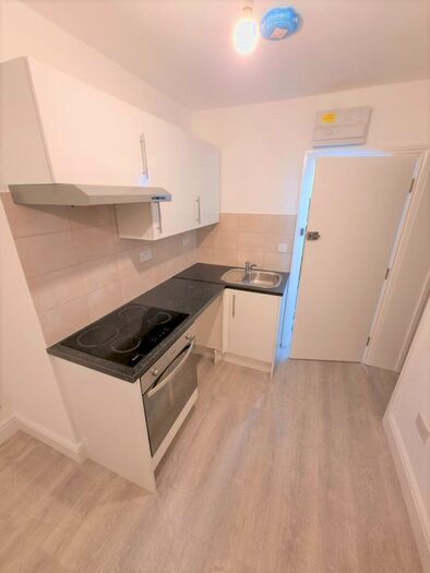 1 Bedroom Flat To Rent In Main Road, Chelmsford CM1