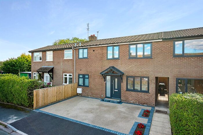 3 Bedroom Terraced House For Sale In Cumber Close, Wilmslow, SK9