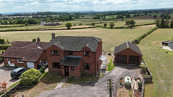 4 Bedroom Detached House For Sale In Northwood Green, Westbury-On-Severn, GL14