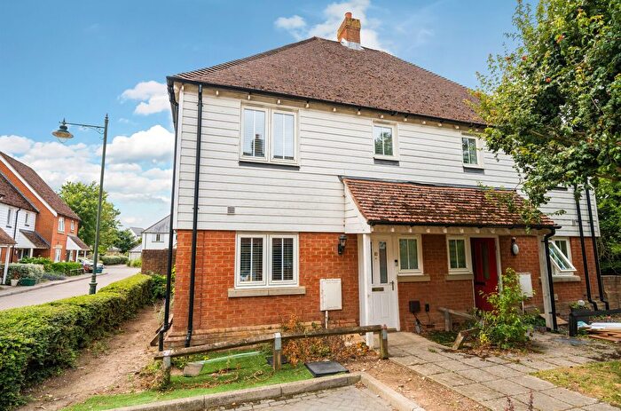 2 Bedroom Semi-Detached House For Sale In Bastien Lane, Kings Hill, West Malling, ME19