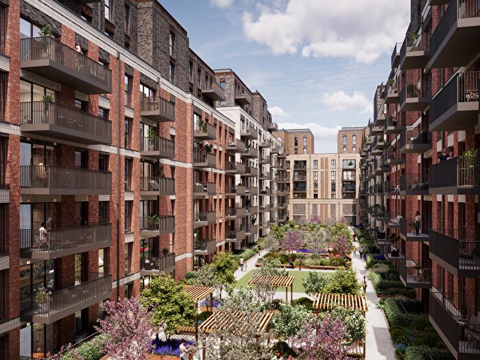 3 Bedroom Flat For Sale In Mullins Place, London, SW4