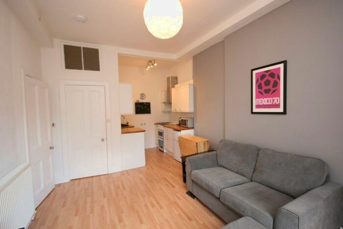 1 Bedroom Flat To Rent In Broughton Road, Edinburgh, EH7