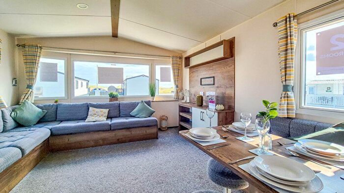 2 Bedroom Park Home For Sale In Lossiemouth Holiday Park, IV31