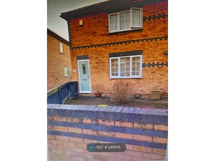 3 Bedroom Semi-Detached House To Rent In Corona Drive, Doncaster, DN8