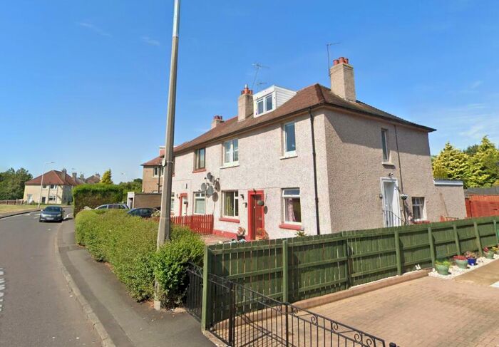 3 Bedroom Duplex To Rent In , Parkhead Drive, Edinburgh, EH11
