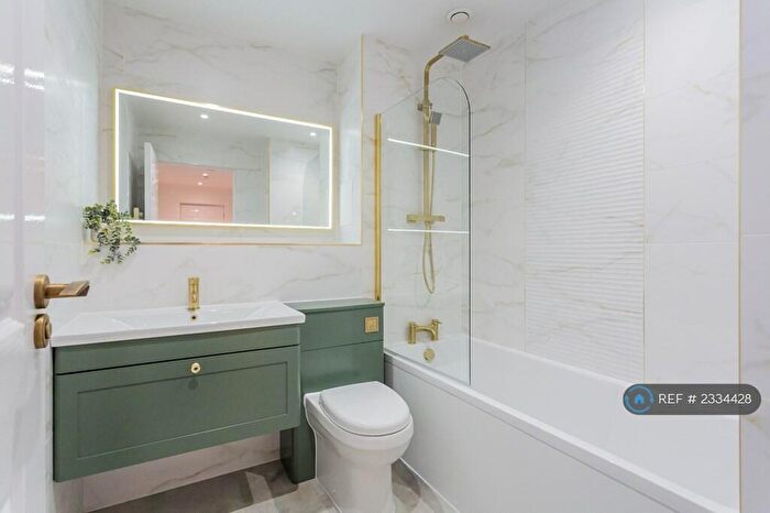 2 Bedroom Flat To Rent In Torridon Drive, Renfrew, PA4