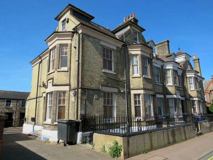 2 Bedroom Flat To Rent In Old Station Road, Newmarket, CB8