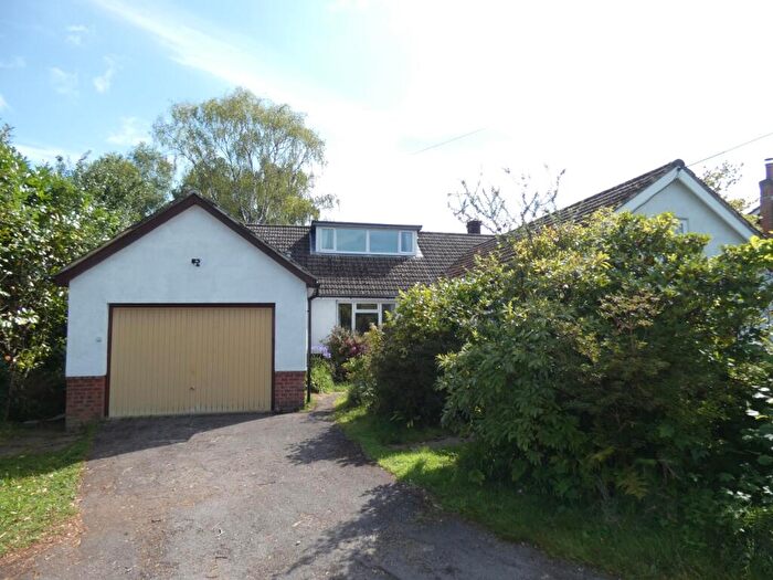 3 Bedroom Chalet To Rent In Oakleigh Drive, Landford, Salisbury, SP5