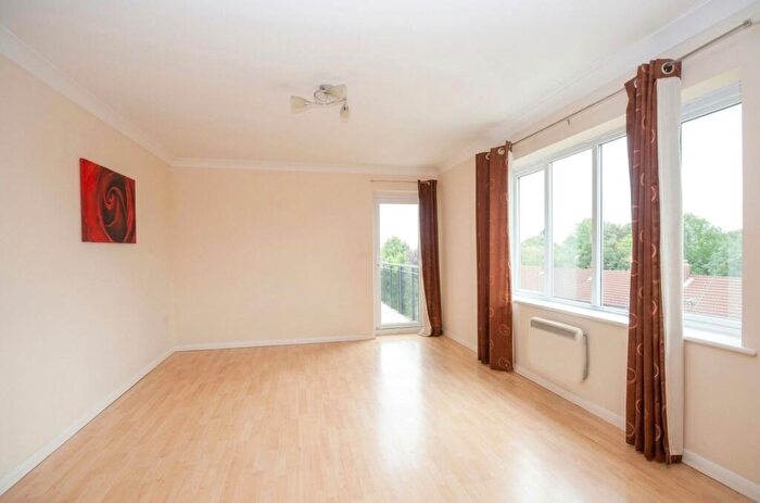 2 Bedroom Flat To Rent In Bridgwater Road, Ruislip, HA4