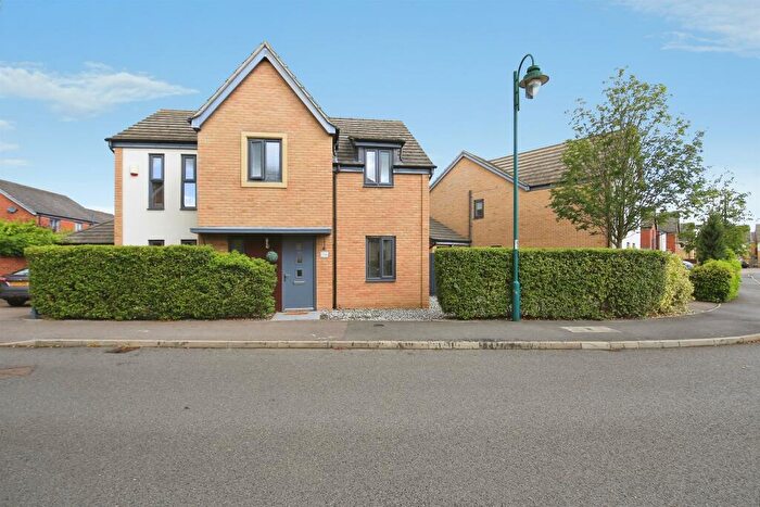 4 Bedroom Detached House For Sale In Coriander Drive, Hampton Vale, Peterborough, PE7