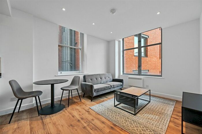 1 Bedroom Flat To Rent In West Smithfield, London, EC1A