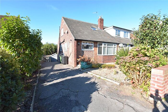 3 Bedroom Bungalow For Sale In Eden Gardens, Burley, Leeds, West Yorkshire, LS4