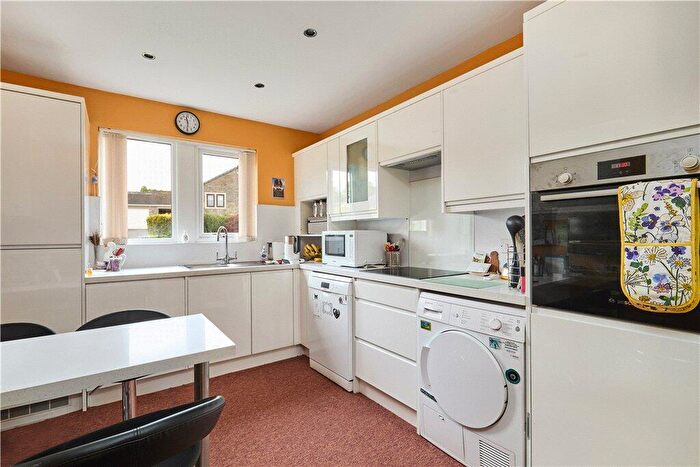 2 Bedroom Bungalow For Sale In Hillside Close, Addingham, Ilkley, West Yorkshire, LS29