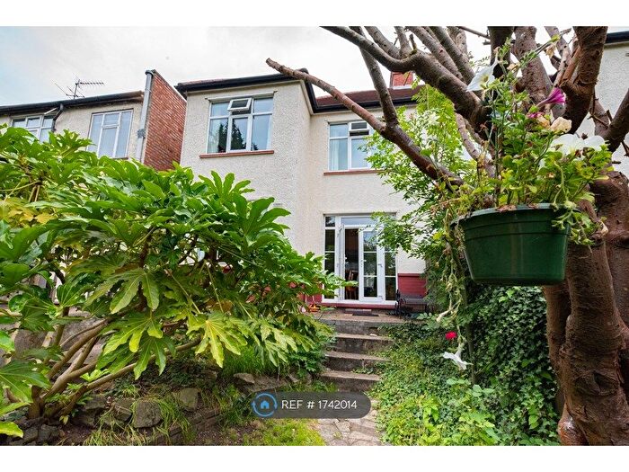 4 Bedroom Semi-Detached House To Rent In Hanover Road, London, NW10