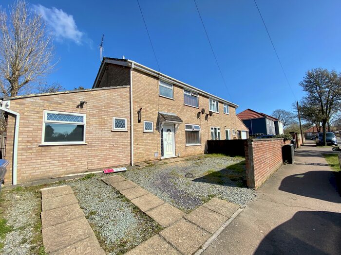 5 Bedroom Semi-Detached House To Rent In Beecheno Road, Norwich, NR5