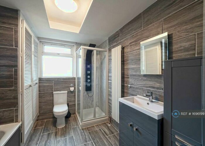 2 Bedroom Terraced House To Rent In Sunnyside Road North, London, N9