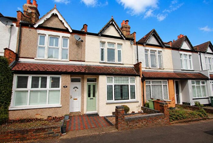 3 Bedroom House For Sale In Oliver Road, Sutton, SM1