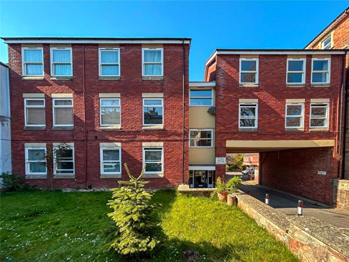 2 Bedroom Apartment To Rent In Abbotsford Road, Redland, Bristol, BS6