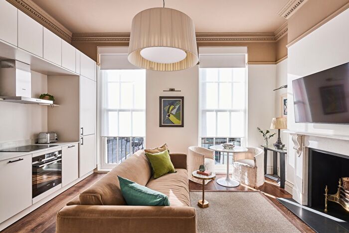 1 Bedroom Flat To Rent In Upper Berkeley Street, London, W1H