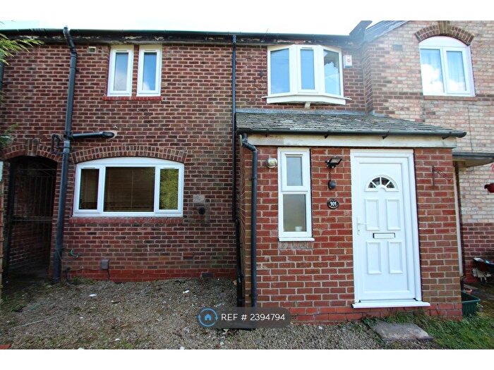 3 Bedroom Semi-Detached House To Rent In Parrs Wood Road, Manchester, M20