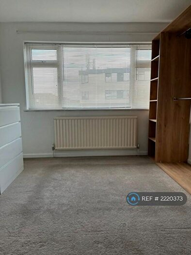 3 Bedroom Terraced House To Rent In Gordon Road, Stanford-Le-Hope, SS17